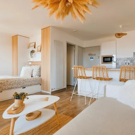Sable & Pampas - Meuble De Tourisme 5 Etoiles - Vue Panoramique & Terrasse - Climatisation - A 200m Carnon-Plage